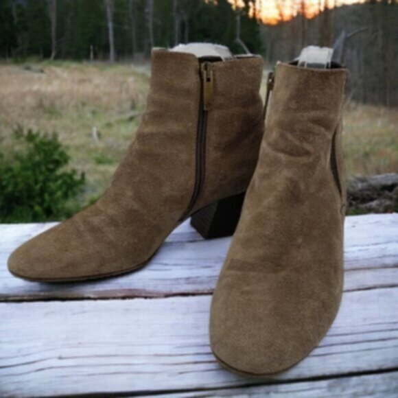 Aquatalia Tan Suede Ankle Boots Size 6.5 Side Zip Neutral - Picture 2 of 16